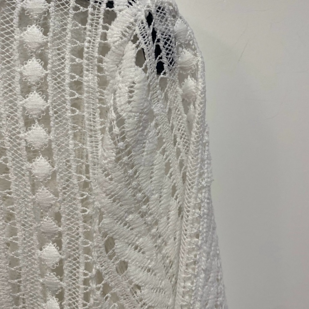 J.O.A. White Lace Blouse - Picture 2 of 7